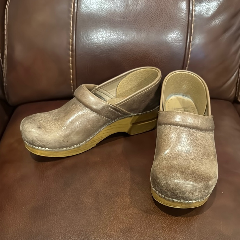 Brown Leather Dansko Clogs Size 40